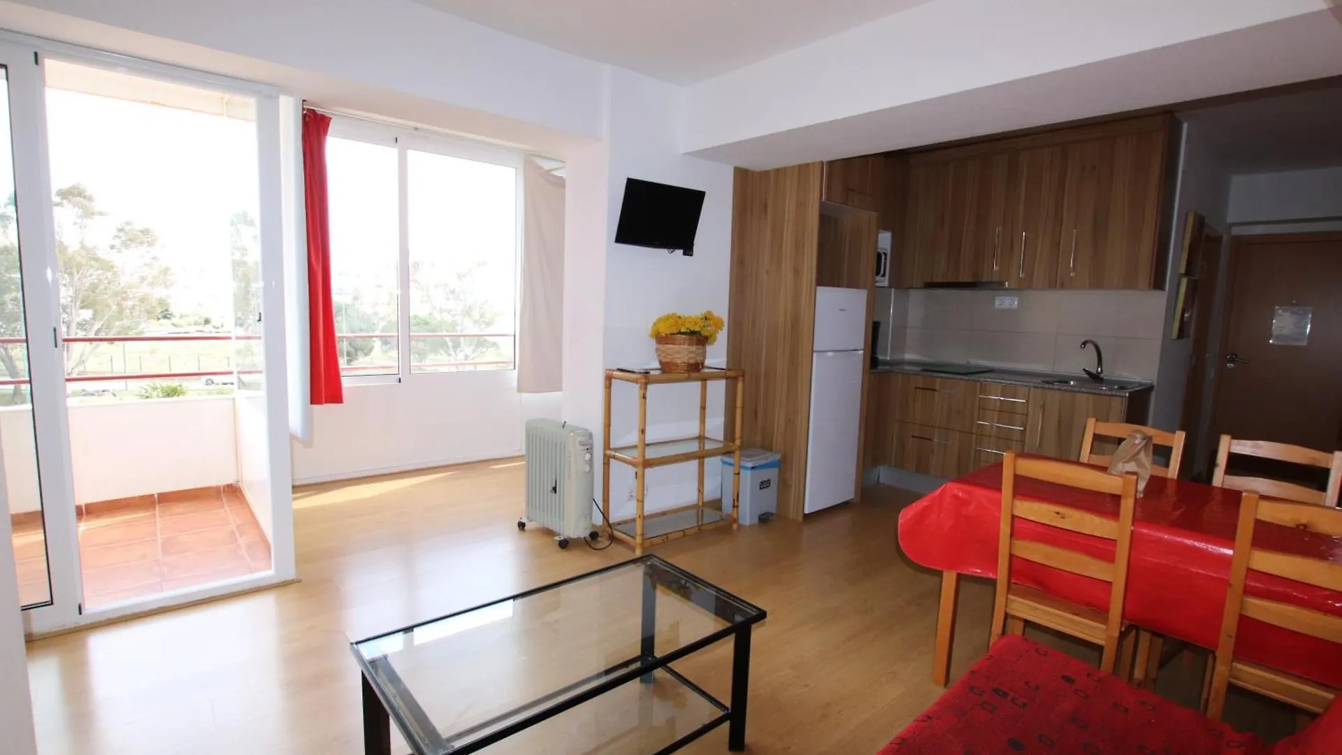 Studios Isla De Rosas Tramuntana 42 Apartment